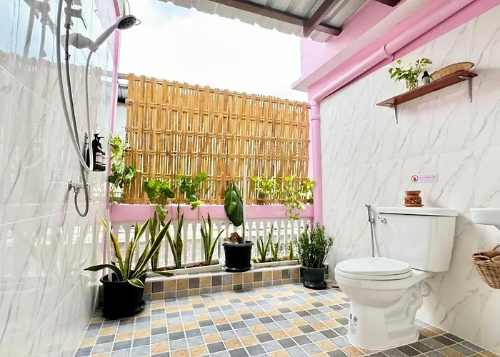 Baan Yentafo - Pink House 4th Floor 旅馆 *